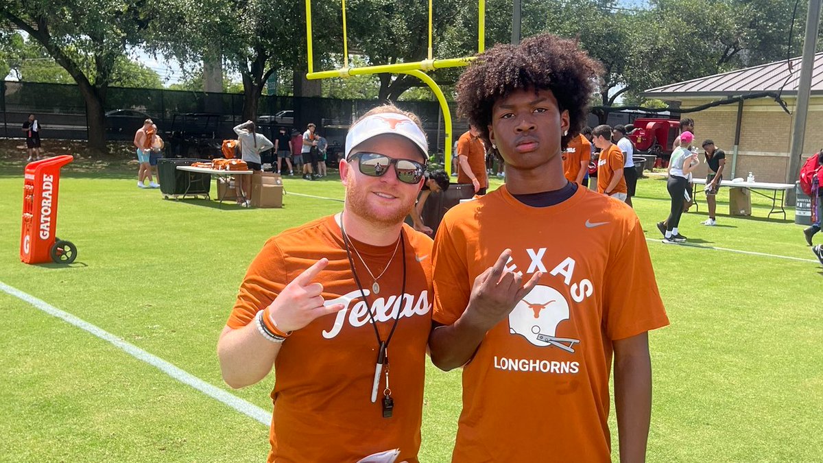 Six Star Football | PLUS+ (@sixstarfootball) on Twitter photo TEXAS PROSPECT CAMP COVERAGE | Defensive talent impresses.
📍Austin, TX🗓️June 1
🔥Defensive difference makers abundant in Austin
📖Scouting Reports + Standouts
STORY: ▶️sixstarfootball.com/article/event-…
<a href="/ZekAyangbile/">Ezekiel “Histemi” Ayangbile</a> <a href="/ZahronBenford27/">Zahron Benford ✞</a> <a href="/jackburnham2026/">Jack Burnham</a> <a href="/2wayFoster/">James Foster III</a> <a href="/GaylordCensere/">Censere Gaylord</a> TEXAS PROSPECT CAMP COVERAGE | Defensive talent impresses.
📍Austin, TX🗓️June 1
🔥Defensive difference makers abundant in Austin
📖Scouting Reports + Standouts
STORY: ▶️sixstarfootball.com/article/event-…
<a href="/ZekAyangbile/">Ezekiel “Histemi” Ayangbile</a> <a href="/ZahronBenford27/">Zahron Benford ✞</a> <a href="/jackburnham2026/">Jack Burnham</a> <a href="/2wayFoster/">James Foster III</a> <a href="/GaylordCensere/">Censere Gaylord</a>