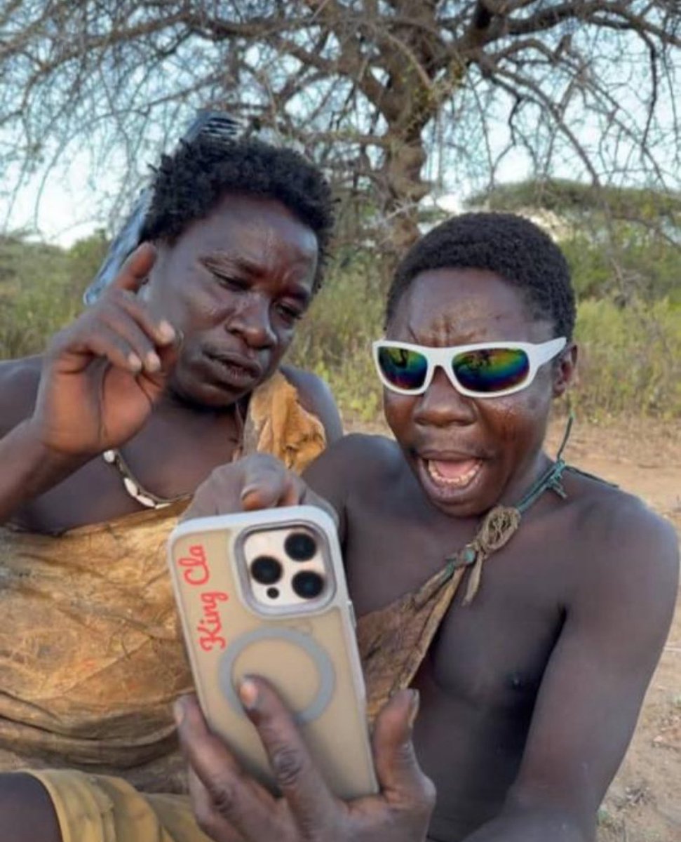 bukujero_1500's tweet photo. Huyu jamaa yupo maporini bahati mbaya 😂 https://t.co/LQHy24rKr2