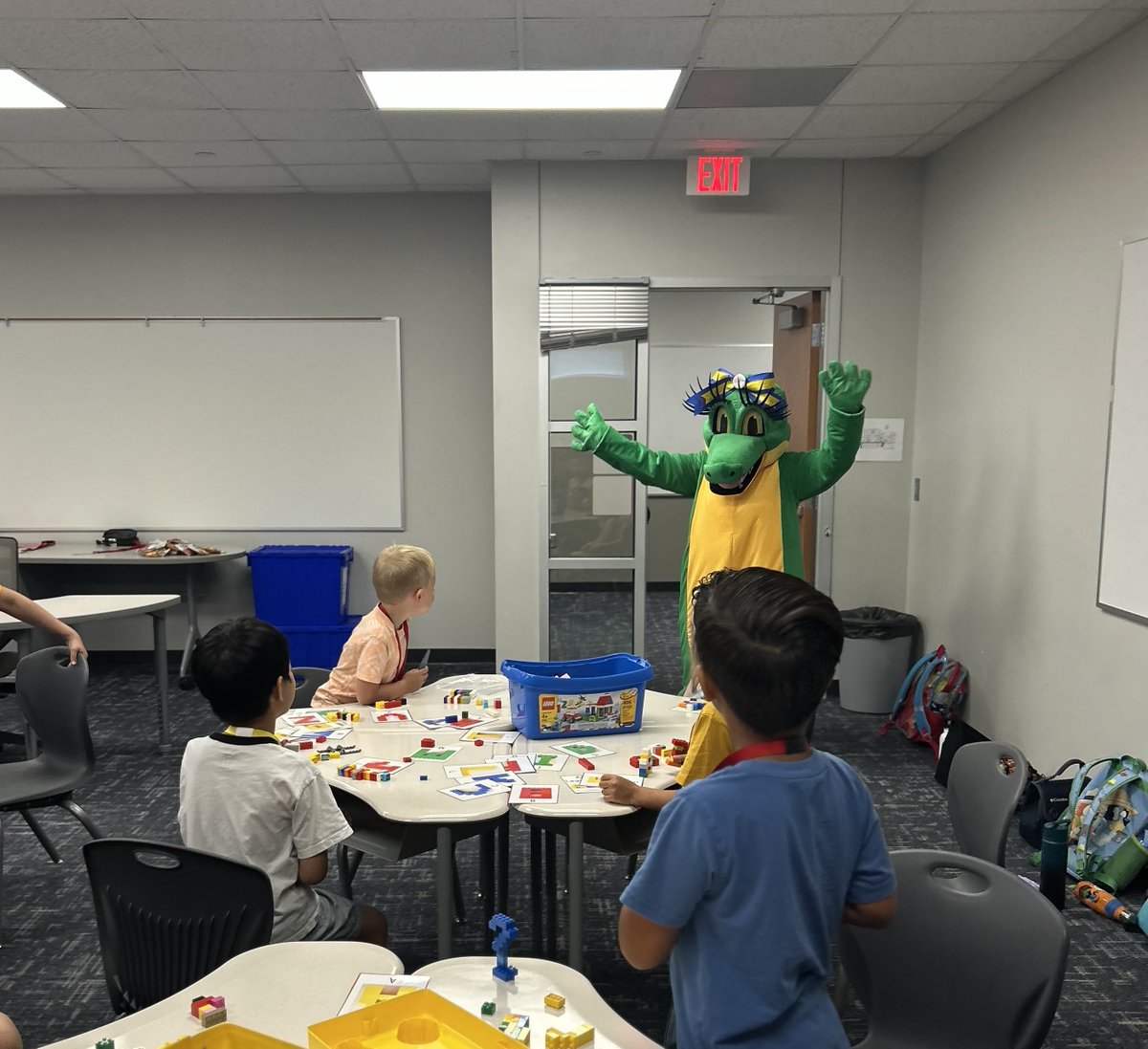 CFISDHeatherK's tweet image. Allie the Alligator made a SNAPPY entrance at Camp Captivate today! 🐊What better way to kick off the first day of camp than with a surprise visit from our Club Rewind Mascot? #CFISDAllieGator #CampCaptivate @CFISDCOMMPROG @CyFairISD