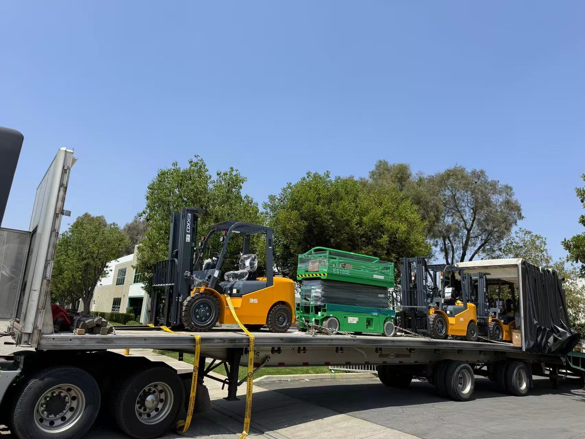 EKKOlifts's tweet photo. Get stocked up on fan-favorite LPG Units and Scissor Lifts all at unbeatable prices!
๐ช Whether you're growing your fleet or just need the essentials, EKKO has your back.
๐ Boost your business with the equipment you trust.
๐ Message us today to learn more!
#EKKO #MovingAhead https://t.co/1Z9daHwayT