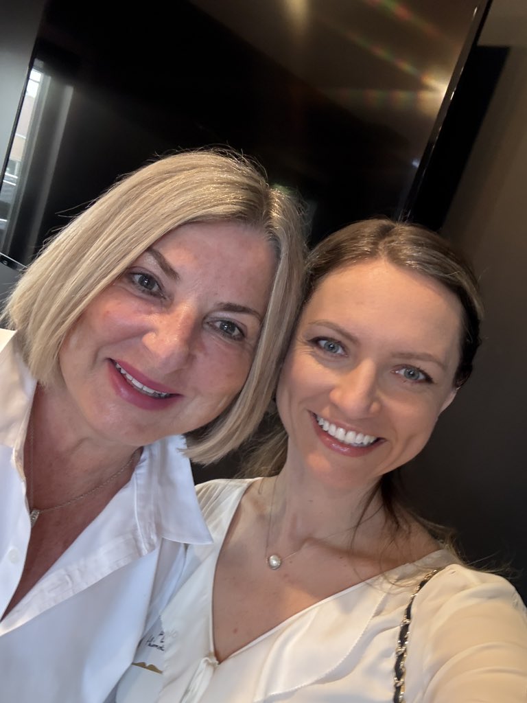 olgaschmidt_'s tweet image. I had a fantastic time at the Empowered Moms Night Out! It was great to connect with this amazing community. JoJo Dries, founder of On the Wings of Angels, inspired us, and the panel with Kate Weston, Ashley Rygalski, &amp;amp; Rachel Giordano was truly impressive.
#MotivationMonday