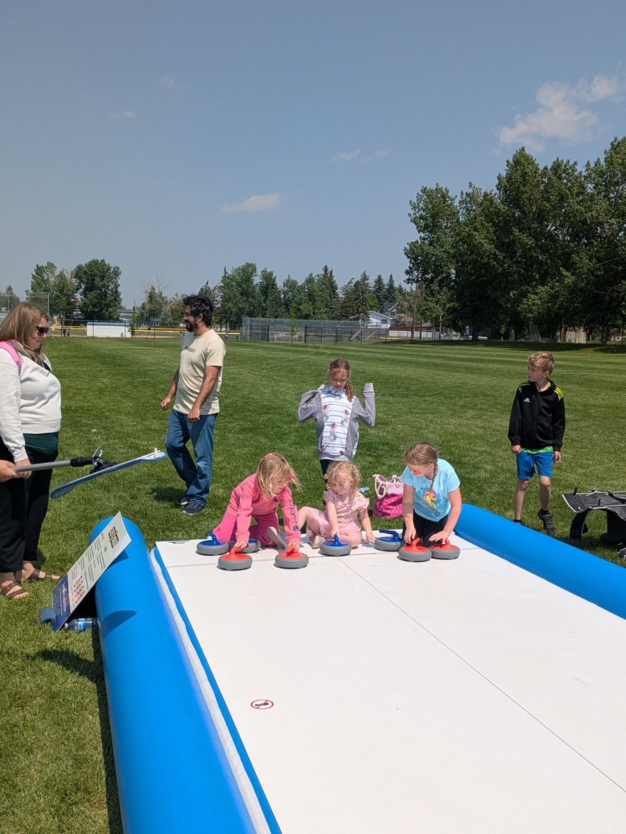 Curling Alberta (@curling_alberta) on Twitter photo 🎯 What a day at Optimist Park!
Hundreds of families and youth got their first taste of curling at our Express Rink activation — and guess who joined the fun? 🐶🔥 Harvey the Hound from the <a href="/NHLFlames/">Calgary Flames</a> !
Thanks to everyone who stopped by to give curling a shot! 🎯 What a day at Optimist Park!
Hundreds of families and youth got their first taste of curling at our Express Rink activation — and guess who joined the fun? 🐶🔥 Harvey the Hound from the <a href="/NHLFlames/">Calgary Flames</a> !
Thanks to everyone who stopped by to give curling a shot!