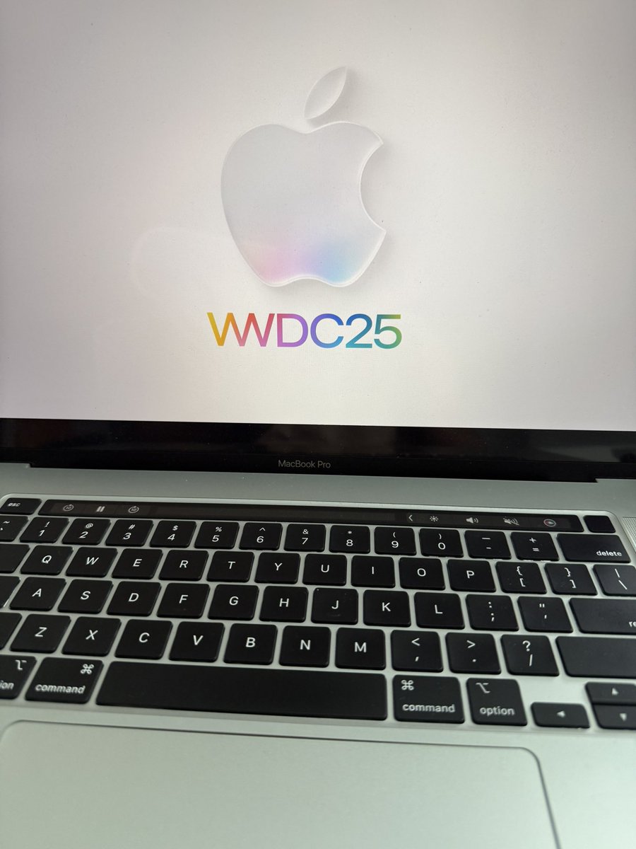iOS_Spotlight's tweet image. Dub dub #WWDC25