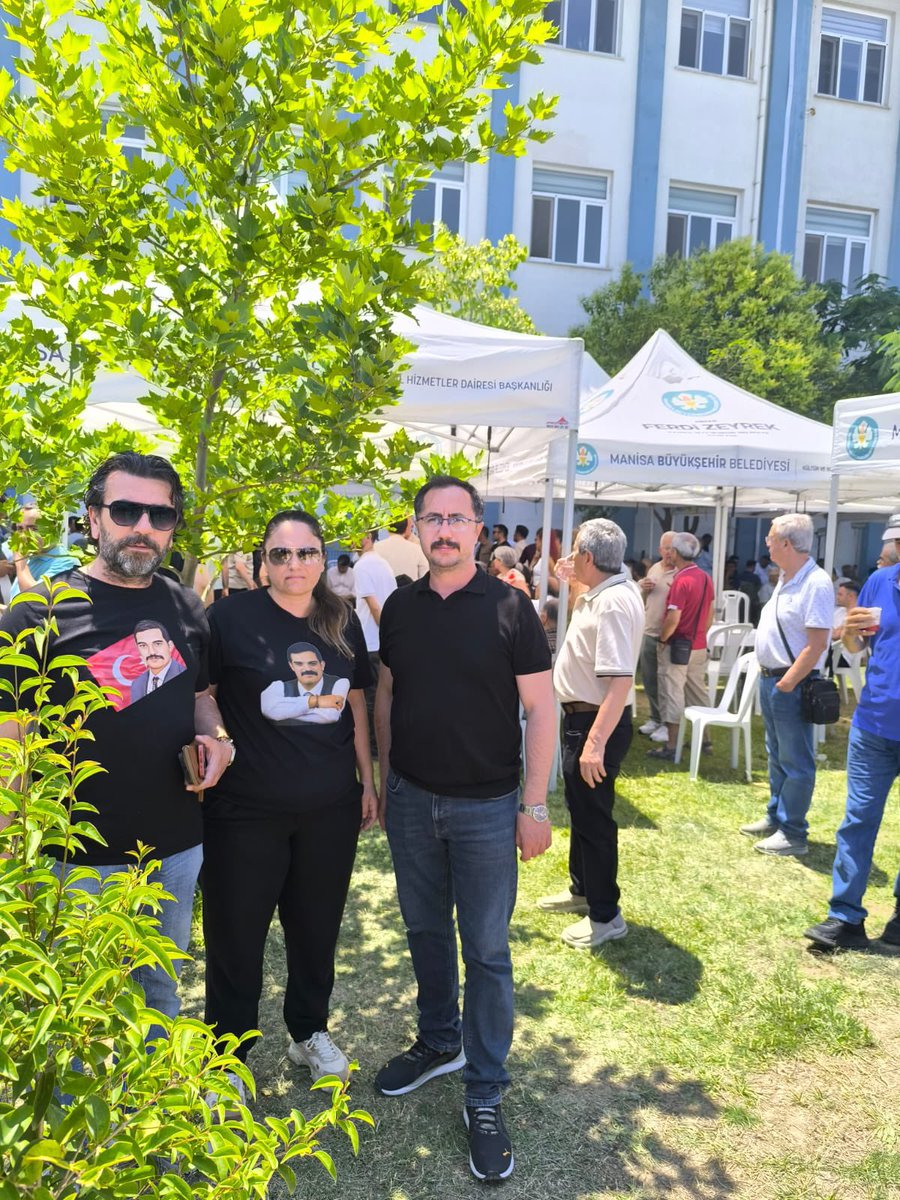 “Sevgili Sinan Ateş Nurlar içinde yatsın, mekânı cennet olsun.” demiştin.

Bilmukabele Sevgili Ferdi Zeyrek. Nurlar içinde yat, mekânın cennet olsun…

Allah gani gani rahmet eylesin.

#FerdiZeyrek