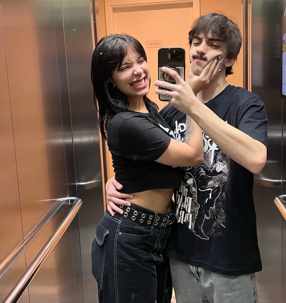 laxxrs's tweet photo. com mutual é mais gostoso 🔥 https://t.co/uKaDzMuAkL