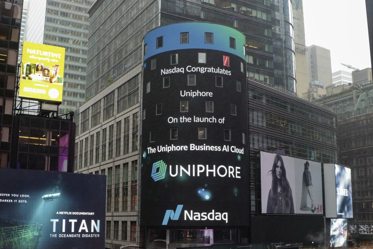 uniphore's tweet image. #Uniphore lit up the Nasdaq Tower in Times Square to mark the launch of the Uniphore Business AI Cloud. 

We&apos;re honored to be recognized for delivering secure, scalable AI to the enterprise. #BusinessAI #Nasdaq