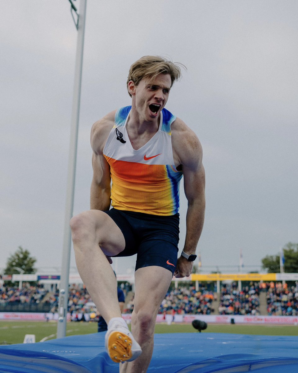 Making it look easy! 🔥

Olympic silver medalist in Tokyo <a href="/ChrisNilsen2/">Chris Nilsen</a> 🇺🇸 clears 5.82m to take pole vault victory at the <a href="/FBKGamesHengelo/">FBK Games</a>.

#FBKGames #ContinentalTourGold