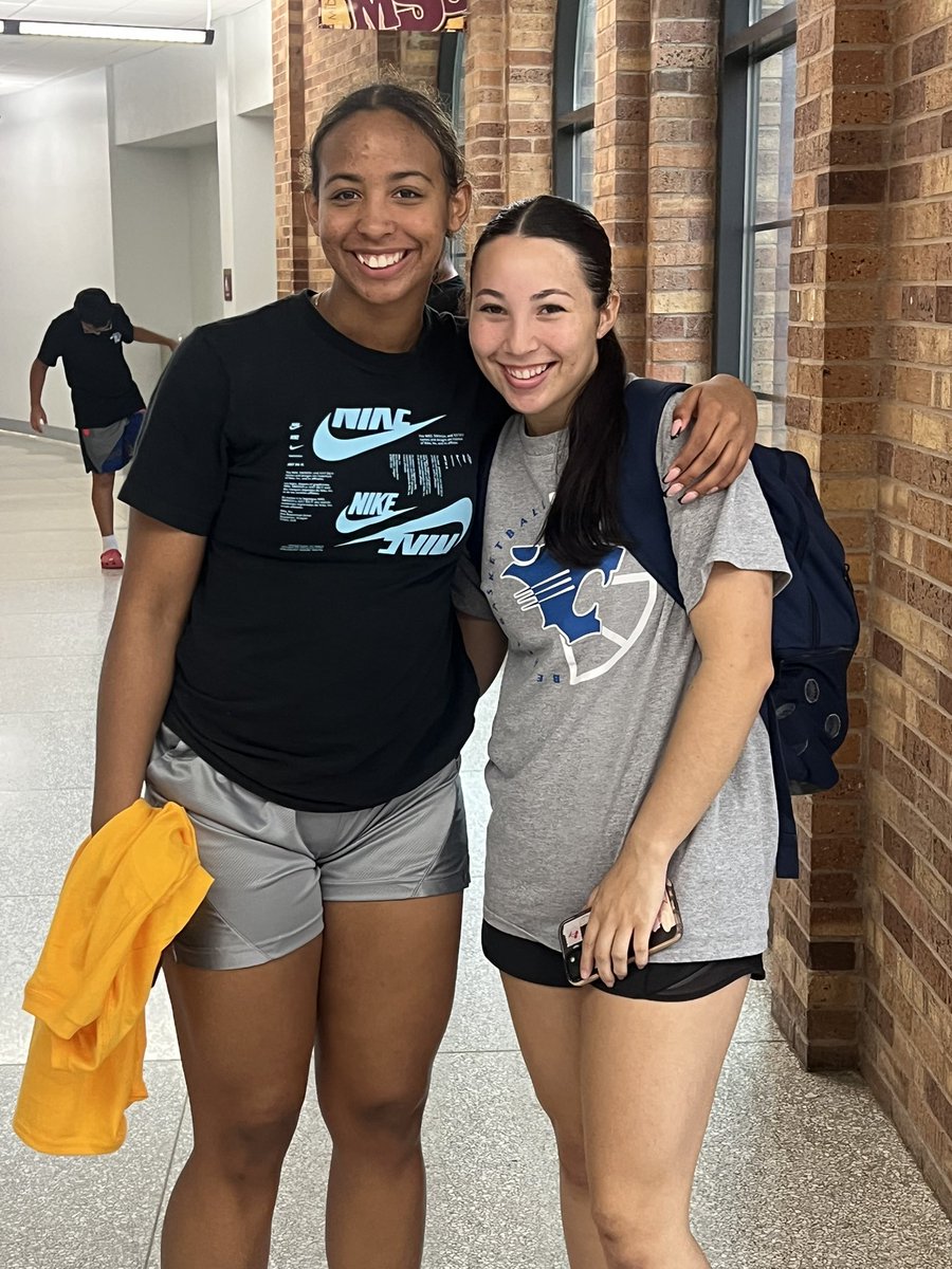 Had a great time at the msu camp! Thank you for the invite! 

<a href="/CoachJThompson0/">Jaylen Thompson</a> <a href="/ambermathurin/">Amber Mathurin</a> @CyFairOklahoma