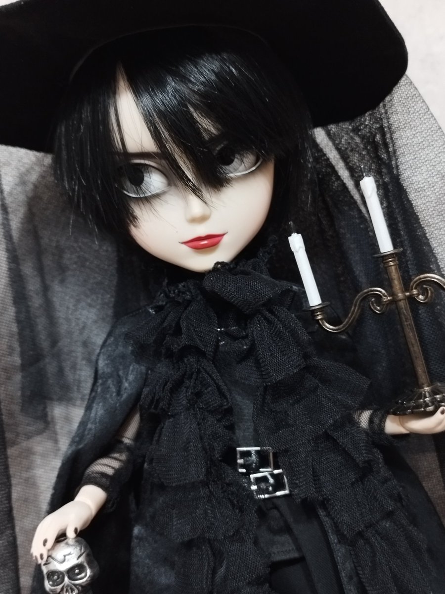 timafrg's tweet photo. 5月23日、受け取った！✨ 
#テヤンドール #taeyangdoll 
#BUCKTICK #櫻井敦司
#バクチク #atsushisakurai https://t.co/c5fmzSAyWY