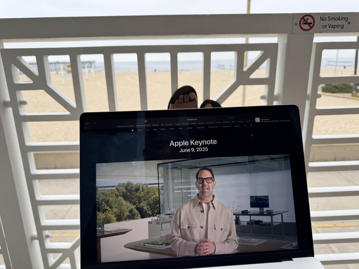 MisterEGC's tweet photo. If you can’t be at #WWDC25 in person, I can think of no better way to be watching it. https://t.co/fk5SWx9eyW