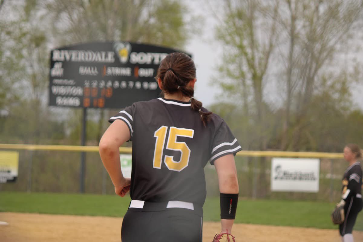 Katie Cox (@katie_cox15) on Twitter photo Super thankful to be named 2A 2nd Team All-State this season along with some talented girls!! 🔥💪
<a href="/GoldPeoria/">Peoria Sluggers 16u Gass/18u Hayes</a> <a href="/EnosGass/">Renee Enos Gass</a> <a href="/BSherSB/">Barb Sherwood</a>
<a href="/Softball_Home/">Softball Home🥎</a> <a href="/LegacyLegendsS1/">Legacy & Legends Softball</a> <a href="/BrenttEads/">Brentt Eads</a> <a href="/los_stuff/">Carlos Arias</a> <a href="/ExtraInningSB/">EXTRA INNING SOFTBALL</a> <a href="/IHartFastpitch/">I❤️Fastpitch</a> <a href="/CoastRecruits/">Coast 2 Coast Recruits</a> <a href="/TGETalent/">Top Gun Events-Talent</a> Super thankful to be named 2A 2nd Team All-State this season along with some talented girls!! 🔥💪
<a href="/GoldPeoria/">Peoria Sluggers 16u Gass/18u Hayes</a> <a href="/EnosGass/">Renee Enos Gass</a> <a href="/BSherSB/">Barb Sherwood</a>
<a href="/Softball_Home/">Softball Home🥎</a> <a href="/LegacyLegendsS1/">Legacy & Legends Softball</a> <a href="/BrenttEads/">Brentt Eads</a> <a href="/los_stuff/">Carlos Arias</a> <a href="/ExtraInningSB/">EXTRA INNING SOFTBALL</a> <a href="/IHartFastpitch/">I❤️Fastpitch</a> <a href="/CoastRecruits/">Coast 2 Coast Recruits</a> <a href="/TGETalent/">Top Gun Events-Talent</a>