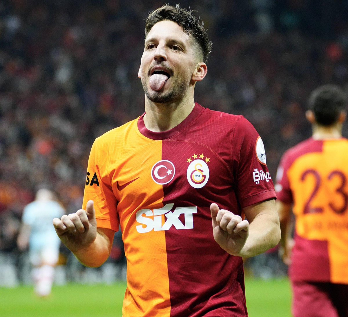Gs Fly (@gsflyedits) on Twitter photo 🇧🇪 Dries Mertens'in Galatasarayda 1️⃣3️⃣6️⃣ maçlık serüveni❤️ :
👕 107 MAÇ İLK 11
⚽ 25 Gol
🅰️ 36 Asist
🏆 3x SüperLig Şampiyonluğu
🏆 1x  Türkiye Kupası
🏆 1x  Süper Kupa
🥈 1x  Süper Kupa 🇧🇪 Dries Mertens'in Galatasarayda 1️⃣3️⃣6️⃣ maçlık serüveni❤️ :
👕 107 MAÇ İLK 11
⚽ 25 Gol
🅰️ 36 Asist
🏆 3x SüperLig Şampiyonluğu
🏆 1x  Türkiye Kupası
🏆 1x  Süper Kupa
🥈 1x  Süper Kupa