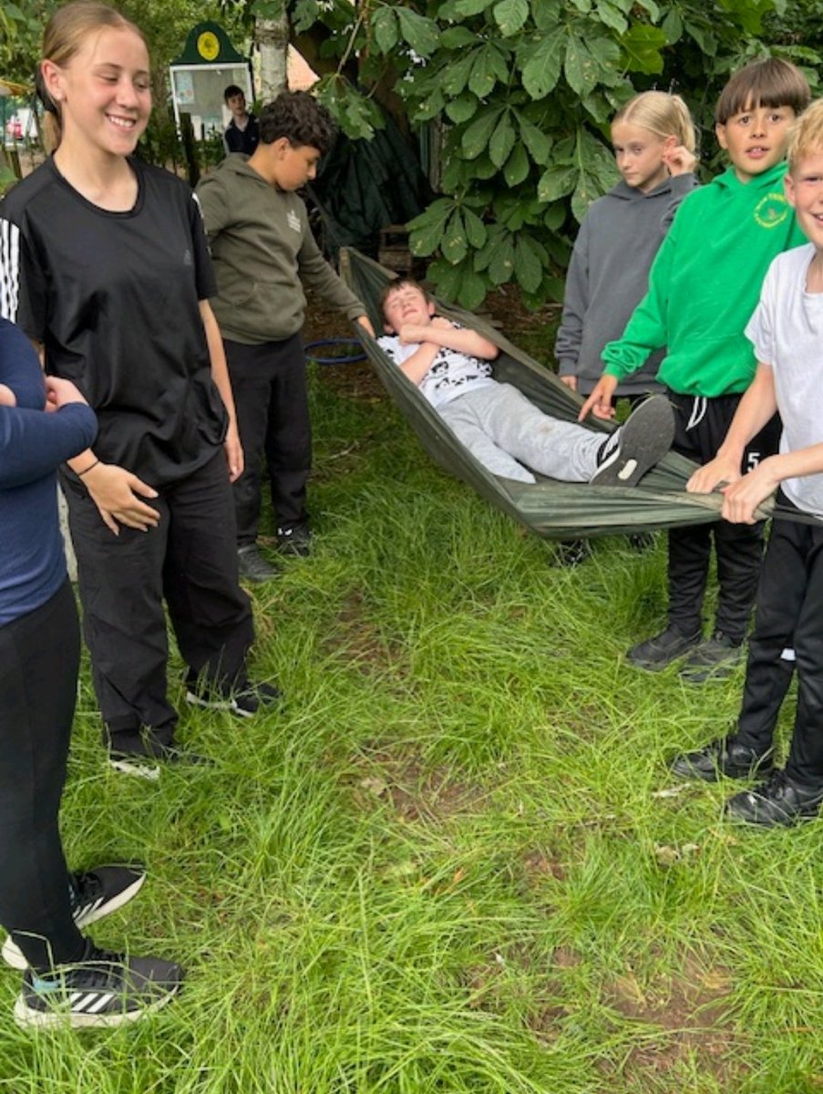 Seahorses_Class's tweet image. A fantastic time was had by all today at Forest School. Such creativity and teamwork on display this afternoon. Thank you to Ms Castle for the fire, biscuits and marshmallows @WillowsCE @cormorantsclass