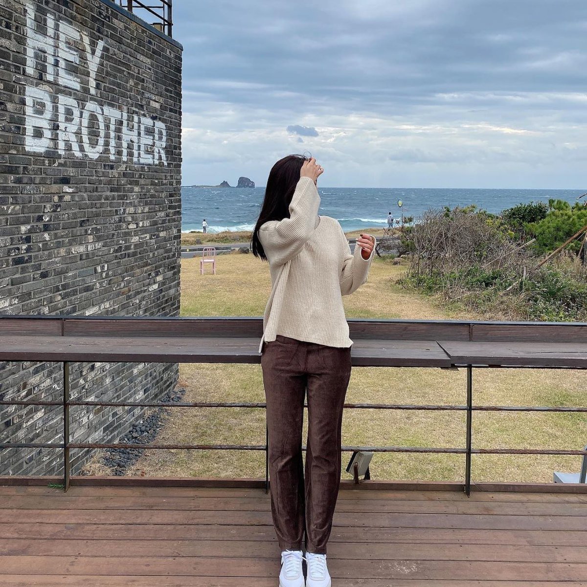 Prin1111110's tweet image. Life is sometimes sad and sometimes happy. accept everything your god gives you 🥰