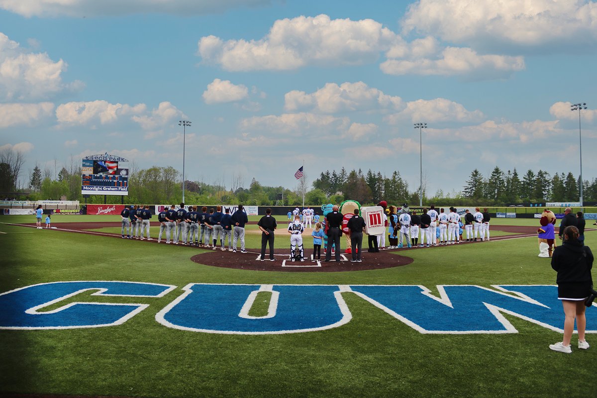 🎉⚾ Happy Birthday, Gill! 🎂🐟
We made a splash celebrating with the <a href="/LS_Chinooks/">Lakeshore Chinooks</a> yesterday — free pizza, fan fun, and big birthday vibes before inning 3 even started!
Huge thanks to the Chinooks for an unforgettable kickoff! 💙
#GillTurnsAnotherFin #LakeshoreChinooks #Milwaukee