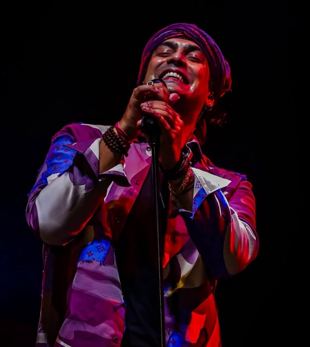 Here's to a week where each day counts down to the biggest celebration of the year...💝🫶

This is the week to shine brighter Rockstar. ✨😍

<a href="/JubinNautiyal/">Jubin Nautiyal</a>

#jubinsjune 
#birthdayweekbegins 
#celebratingyou