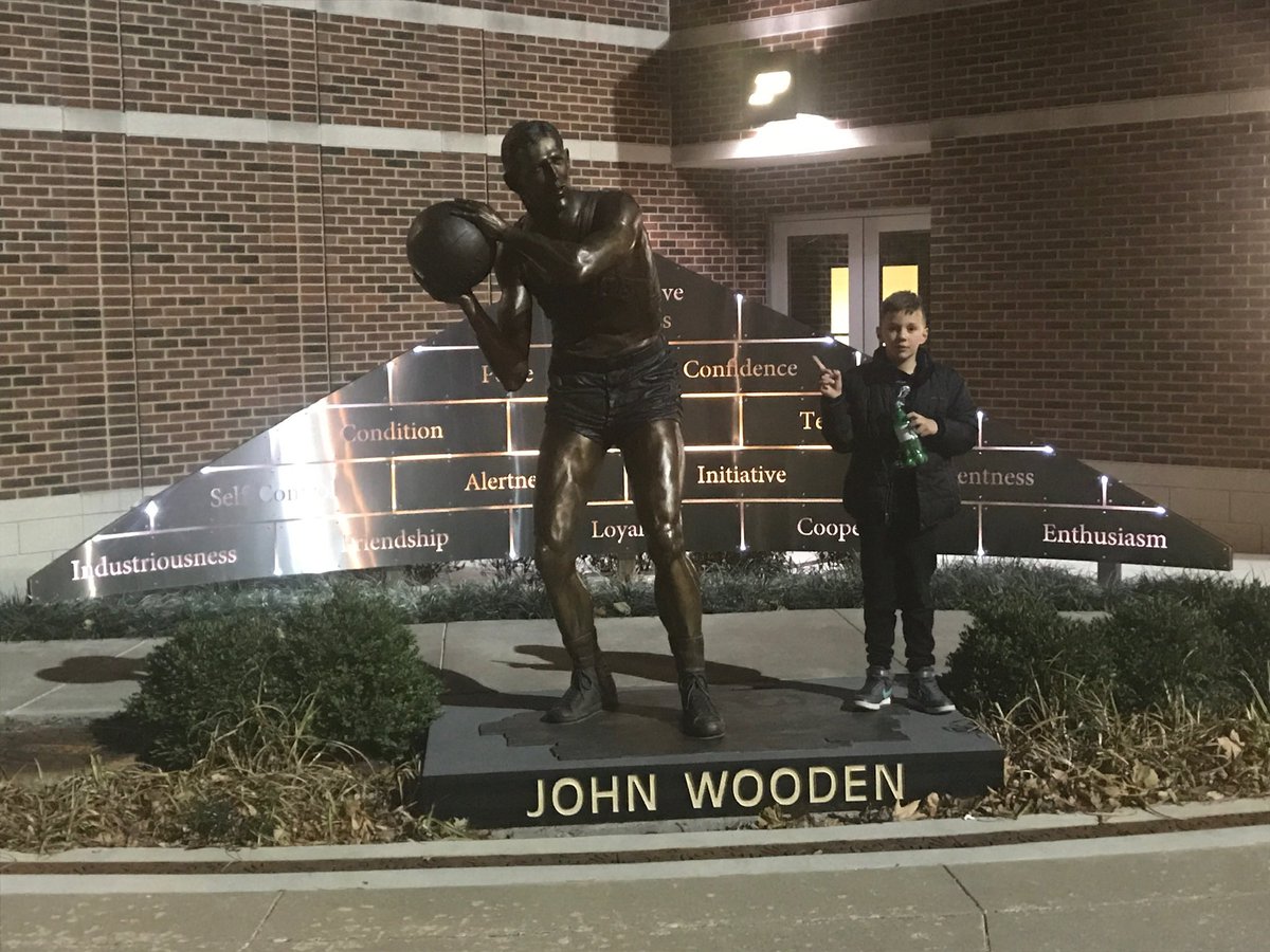 Louis Esposito IV (3⭐️) tweet media