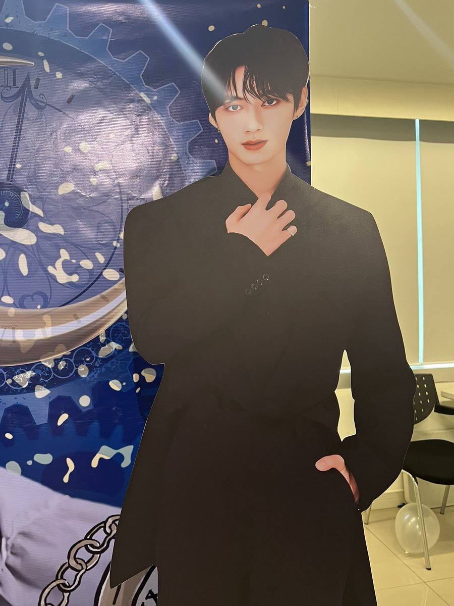 shmwjd's tweet image. happy birthday, my moon!! ๐ฅน๐ฉท you deserve every blessing there is! thank you so much for your hard work.
#์๋ฅ์ด์๋ฆฌ_์๋์๋ฐค_์คํ_์์ผ์ถํํด #ForeverGeminiJunDay
#Happy_JUN_Day
#JUN #์ค #SEVENTEEN #์ธ๋ธํด