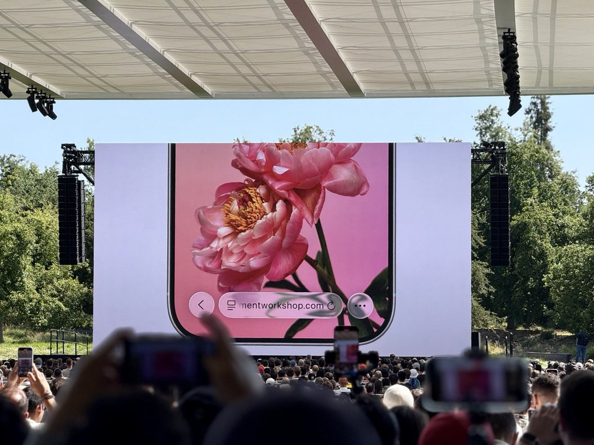 #WWDC25 ecco i modelli di iPhone compatibili con iOS26: da iPhone 16e, 16, 16 Plus, 16 Pro, 16 Pro Max
a iPhone 11,  11 Pro, 11 Pro Max e iPhone SE (da gen2 in poi)