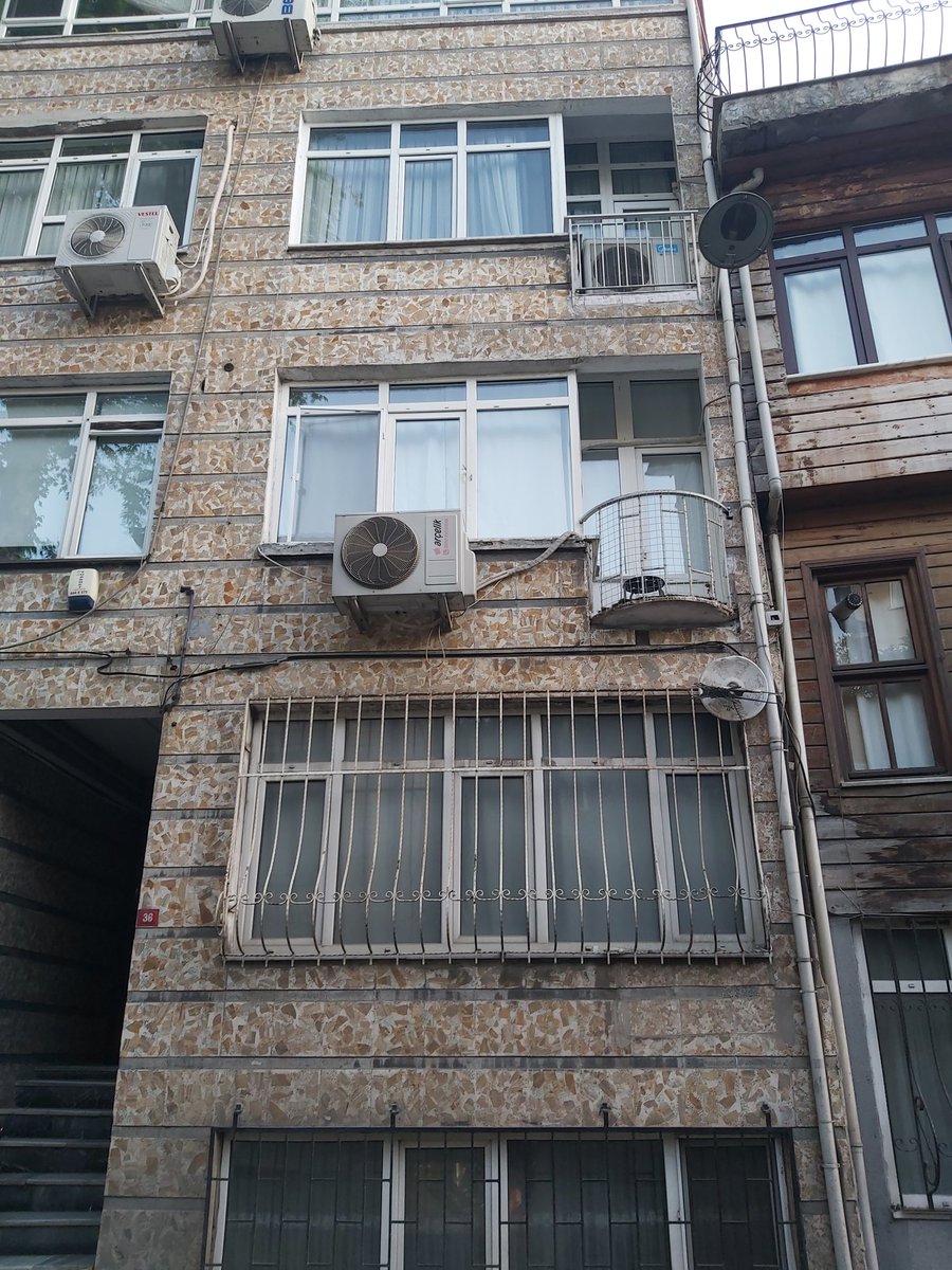 Onur Işıklar (@baskanonur) on Twitter photo 📍Beylerbeyi Mah. Beylerbeyi Çamlıca Cad. No:36 önünde bulunan ana caddede asfaltta çukurlaşma meydana gelmiştir. Onarılmasını acilen rica ederiz <a href="/istanbulbld/">İstanbul Büyükşehir Belediyesi</a> <a href="/IBBcozummerkezi/">İBB Çözüm Merkezi</a> 📍Beylerbeyi Mah. Beylerbeyi Çamlıca Cad. No:36 önünde bulunan ana caddede asfaltta çukurlaşma meydana gelmiştir. Onarılmasını acilen rica ederiz <a href="/istanbulbld/">İstanbul Büyükşehir Belediyesi</a> <a href="/IBBcozummerkezi/">İBB Çözüm Merkezi</a>