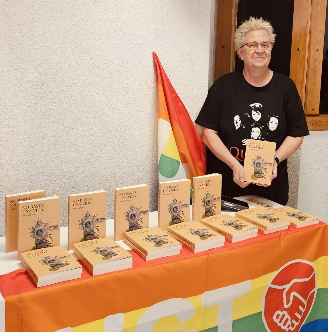 No basta una vida 📒 de Mila Martínez 🖇️ hemos presentado esta tarde una historia de mujeres, diversidad y cultura. Porque olvidar el pasado, es repetir la historia.