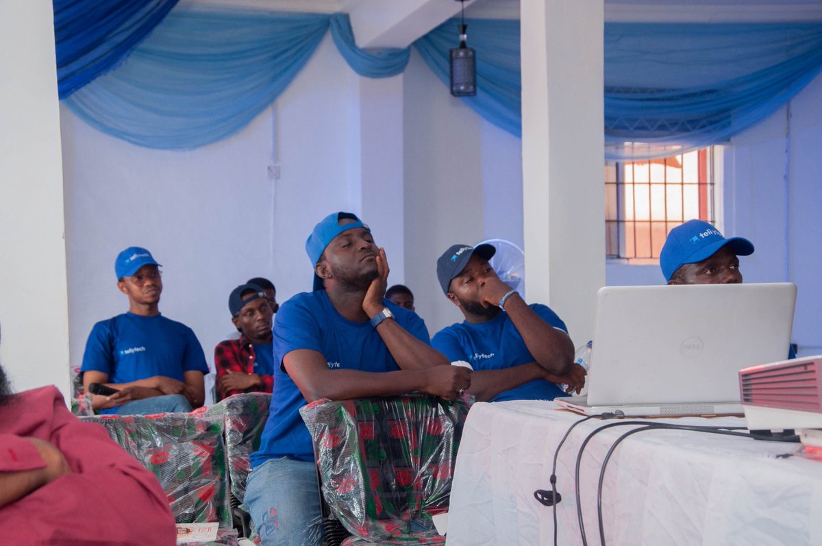 Emi_ni_Braimo's tweet image. Enroll in our tech courses today and unlock your potential! 🎓💡
A huge thank you to everyone who attended our tech exhibition last week! 🙏💕 Your presence made it a success! We look forward to seeing you in our courses! 💻❤️ #TechInOsogbo #LearnWithUs #TechExhibition&quot;