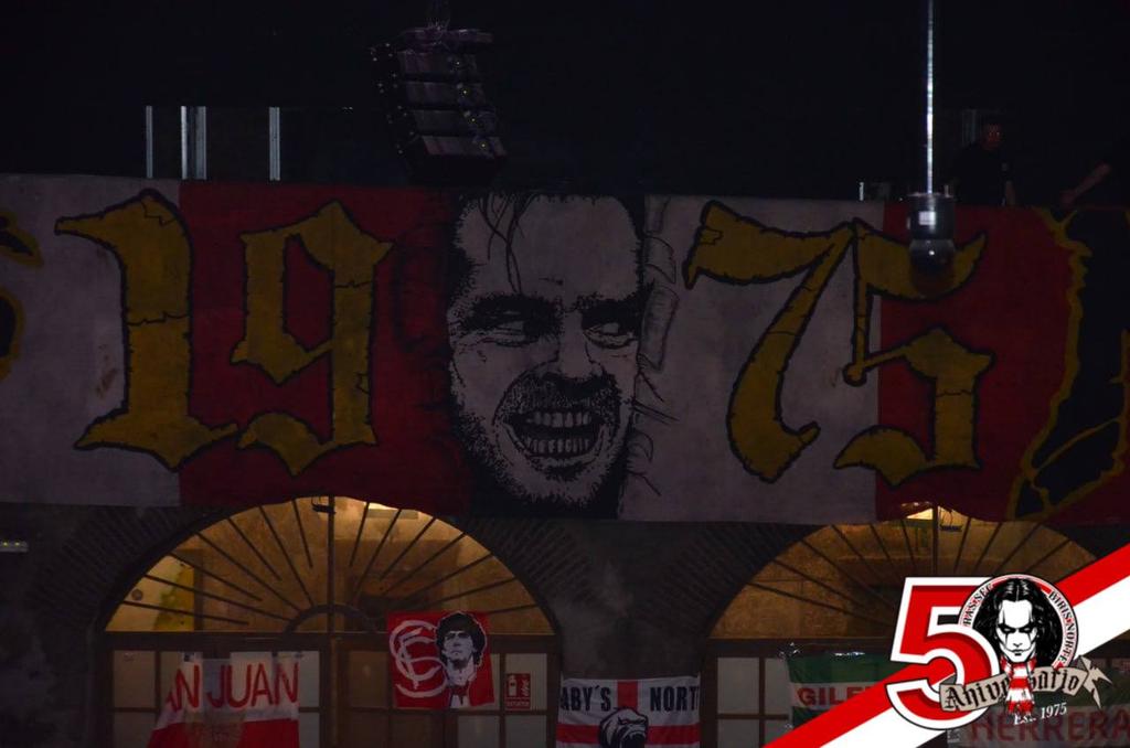 birisoficial's tweet photo. El pasado sábado celebramos la fiesta del 50 aniversario abierta a todo el sevillismo.

Desde aquí agradecer a todos los presentes y a las peñas que tuvieron su gesto con nosotros.

Aquí os dejamos algunas fotos de la noche. 

Fiesta 50 aniversario 1/7

#50AñosTrasTuEscudo https://t.co/yhschGf7oD