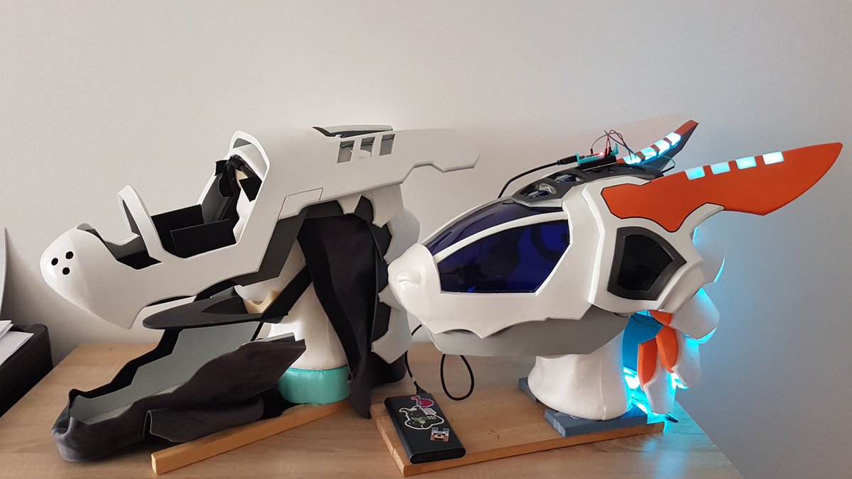 RaptorsDen's tweet image. Some tasty progress pictures :3 #synthfurry #synthsuit #fursuit #protogen #workinprogress #furryfandom #furry