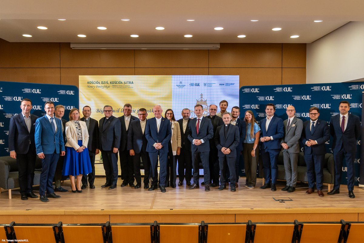 Na <a href="/KUL_Lublin/">KUL, John Paul II Catholic University of Lublin</a> odbyła się debata poświęcona pontyfikatowi Papieża #LeonXIV i wyzwaniom, przed którymi stoi #KościółKatolicki w najbliższych latach. W czterech panelach dyskusyjnych głos zabrali m_in. teologowie oraz socjologowie.

➡️tiny.pl/bzphy-z8

<a href="/EpiskopatNews/">EpiskopatNews</a>