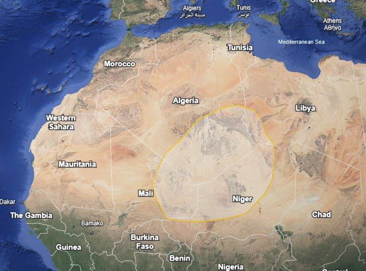 Faridsamm's tweet photo. @Kabyle_Solide @k132125 Une étude faite je précise que les amazigh arabisés sont majoritairement comptés dans "berbère" donc l'argument du "arabisé=/=arabe" marche pas les endroit aux maghreb sans arabes sont ceux entourés dans la maps https://t.co/z8pYp9IIu8