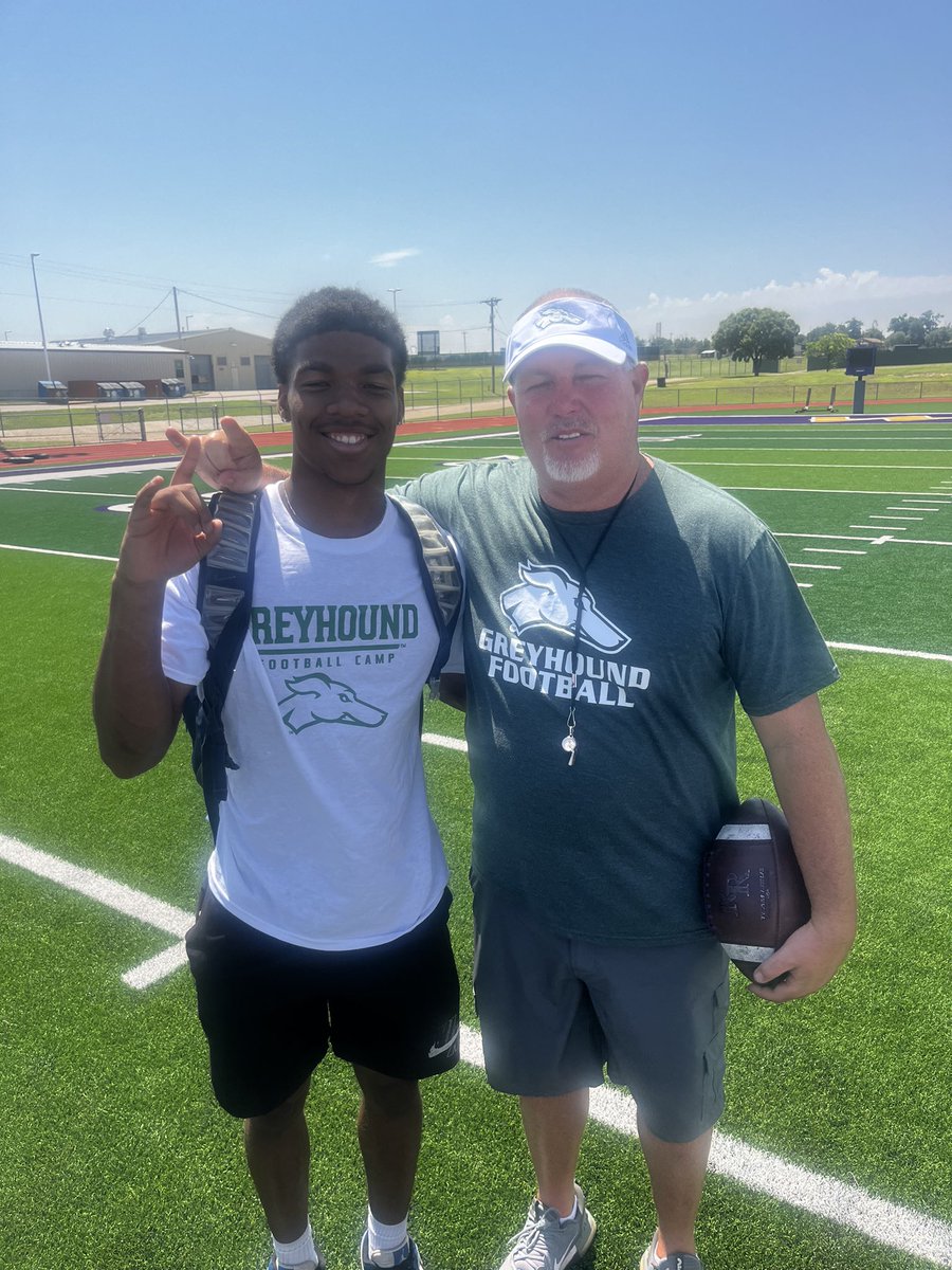 Danqual Ashley (@ashleydanq45490) on Twitter photo After a great conversation with <a href="/CoachKelleyLee/">Kelley Lee</a> today I’m blessed to receive my first official offer from Eastern New Mexico
<a href="/Eric_Mims_Sr/">Coach Eric Mims, Sr.</a> <a href="/Dannie_Snyder52/">DANNIE RAY</a> <a href="/KadenMerrell/">Coach Kaden Merrell</a> <a href="/CoachBortle/">Austin Bortle</a> <a href="/PaloDuroDonsFB/">PaloDuroDonsFootball</a> <a href="/HawthorneCoach/">Joe Hawthorne</a> After a great conversation with <a href="/CoachKelleyLee/">Kelley Lee</a> today I’m blessed to receive my first official offer from Eastern New Mexico
<a href="/Eric_Mims_Sr/">Coach Eric Mims, Sr.</a> <a href="/Dannie_Snyder52/">DANNIE RAY</a> <a href="/KadenMerrell/">Coach Kaden Merrell</a> <a href="/CoachBortle/">Austin Bortle</a> <a href="/PaloDuroDonsFB/">PaloDuroDonsFootball</a> <a href="/HawthorneCoach/">Joe Hawthorne</a>