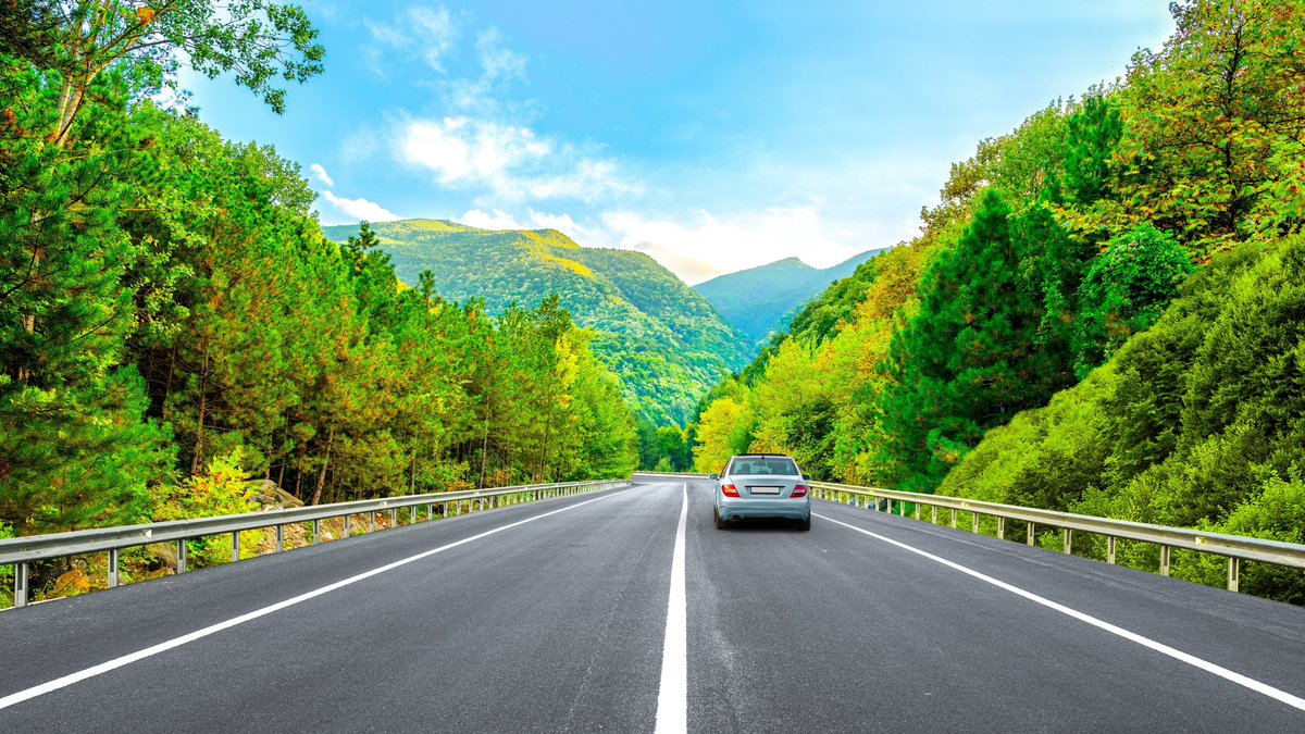 🚗💨 Drive the Autobahn: The Ultimate 1,000 KM Road Trip Through Northern Germany! ✨

Ready for the road trip of a lifetime? Our blog post takes you behind the wheel on a breathtaking journey from Cologne to Berlin, cruising the legendary Autobahn.

👉autoeurope.com/road-trip-plan…