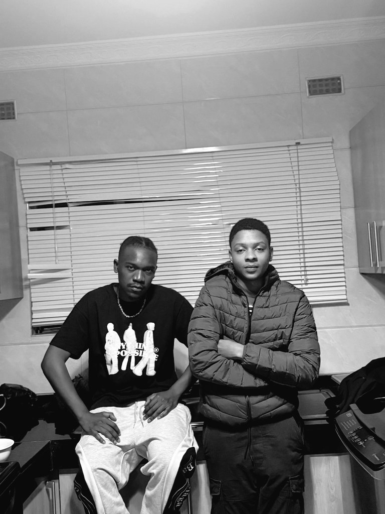 TkasMoves's tweet photo. What you heard ain't what you See....
#Bizzo https://t.co/au9Q0RqRni