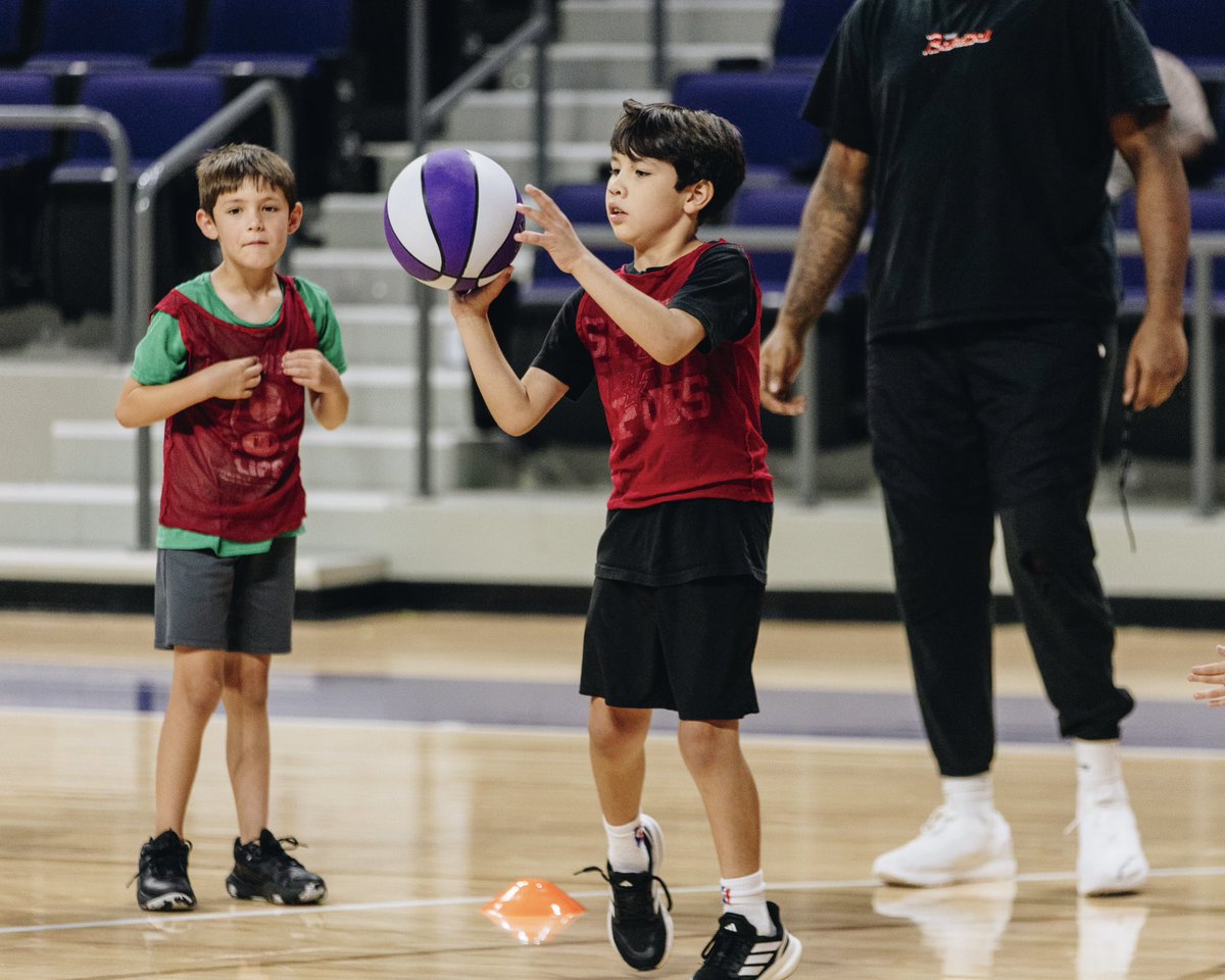 ACU_MBB's tweet image. We had SO much fun at camp last week!!🤩
Can’t wait to do it all again June 23-26!
#BeDifferent | #GoWildcats
