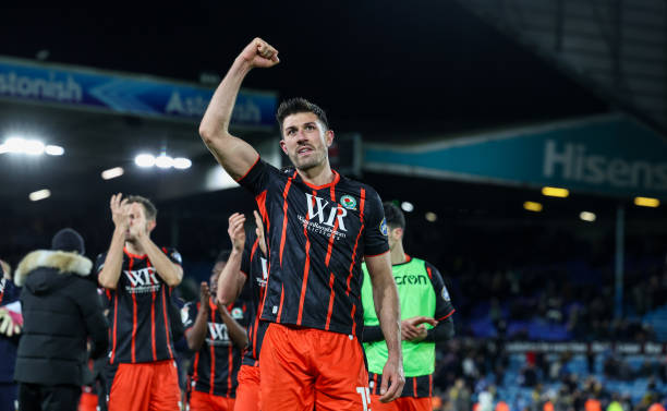 The stumbling block with #Rovers and Danny Batth is a second year on the contract. Rovers are only offering one.

- Radio Lancashire