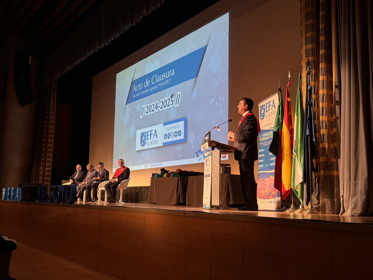 FSIE Andalucía (@fsieandalucia) on Twitter photo FSIE Andalucía asiste al acto de clausura del curso 2024/2025 de la <a href="/efaelsoto/">EFA El Soto</a>. El acto ha contado con la participación de los padrinos de las distintas promociones D. Amador Carmona y D. Manuel Pérez, presidente del <a href="/C_ESCOLAR_AND/">CONSEJO ESCOLAR ANDALUCIA</a> FSIE Andalucía asiste al acto de clausura del curso 2024/2025 de la <a href="/efaelsoto/">EFA El Soto</a>. El acto ha contado con la participación de los padrinos de las distintas promociones D. Amador Carmona y D. Manuel Pérez, presidente del <a href="/C_ESCOLAR_AND/">CONSEJO ESCOLAR ANDALUCIA</a>