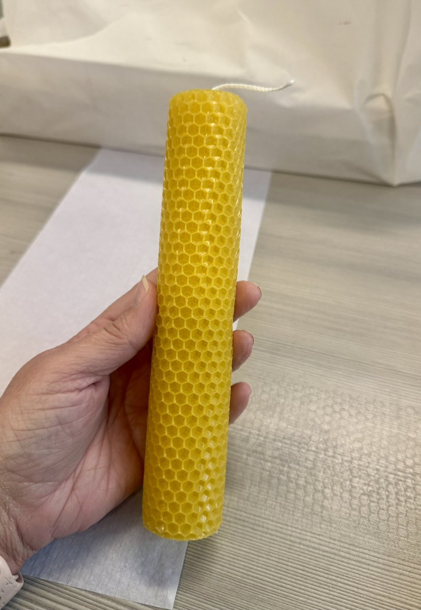 I enjoyed learning about bees and making a candle in another great session this afternoon! Students would love this!  Thank you <a href="/KEDCGrants/">KEDC Grants</a> for these great sessions! #KEDCgrants <a href="/KEDC_HERO/">HERO</a>