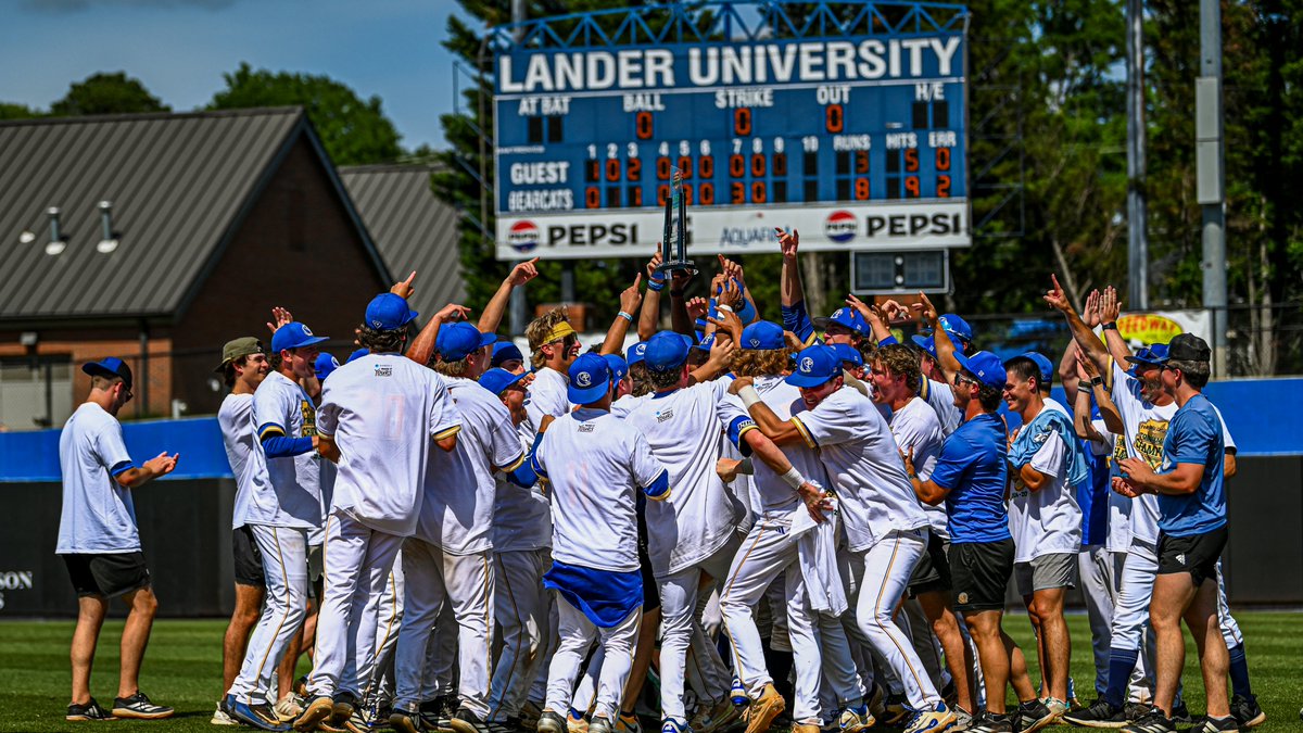 One Month Ago🏆

#cLawsUp