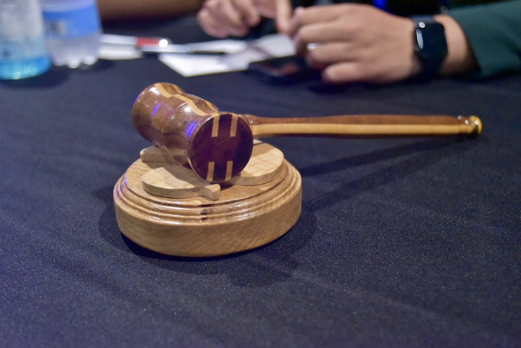 d3sida's tweet image. The gavel has been passed 👩‍⚖️👩‍⚖️👩‍⚖️