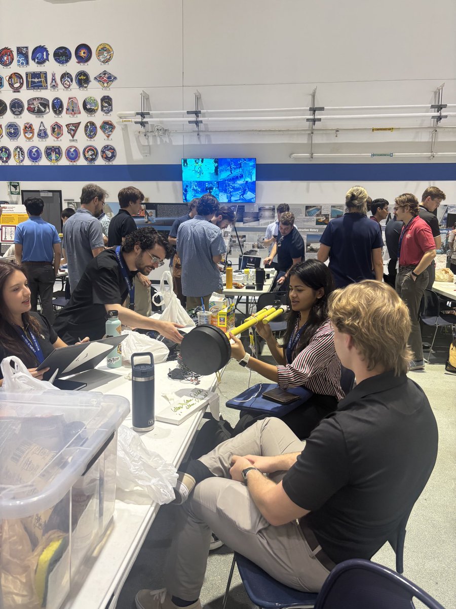 EngineeringUSF's tweet image. 🚀 USF Engineering students &amp;amp; alum traveled to NASA’s Johnson Space Center to test their student-built lunar regolith sampler in the Neutral Buoyancy Lab! The project was designed during a USF fall 2024 course &amp;amp; earned a spot in the 2025 Micro-g NExT challenge. 🌕 #USFEngineering