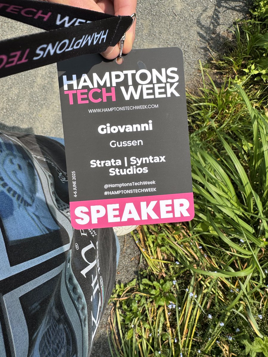 giovannigussen's tweet image. had the pleasure of getting invited to speak at hampton’s tech week, and it was by far the best conference i’ve been to
the quality of builders there coupled with them actually wanting to help and work together anyway possible was incredible & refreshing… and the venue was so…