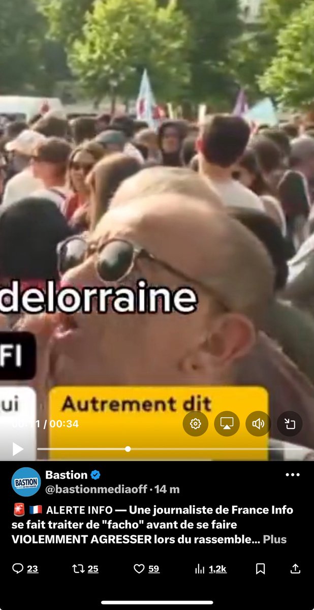 Jonathan Incroyable (@joincroyable) on Twitter photo Cette femme a agressée une journaliste de <a href="/franceinfo/">franceinfo</a> !! Une honte d’agresser une journaliste !! J’espère que <a href="/franceinfo/">franceinfo</a> et la journaliste vont porter plainte !! Cette femme a agressée une journaliste de <a href="/franceinfo/">franceinfo</a> !! Une honte d’agresser une journaliste !! J’espère que <a href="/franceinfo/">franceinfo</a> et la journaliste vont porter plainte !!