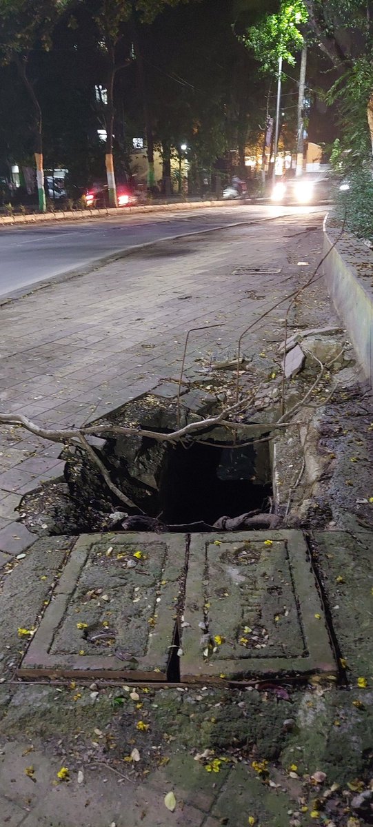 VasaiVirarForum's tweet image. 🚨 The footpaths in #VasaiVirar are crumbling while citizens pay full taxes but get 2nd-class treatment! We demand accountability. Transfer #VVCMC Commissioner #AnilKumarPawar NOW and appoint an officer with a proven track record. Enough is enough! 💥
 
@CMOMaharashtra
@PMOIndia