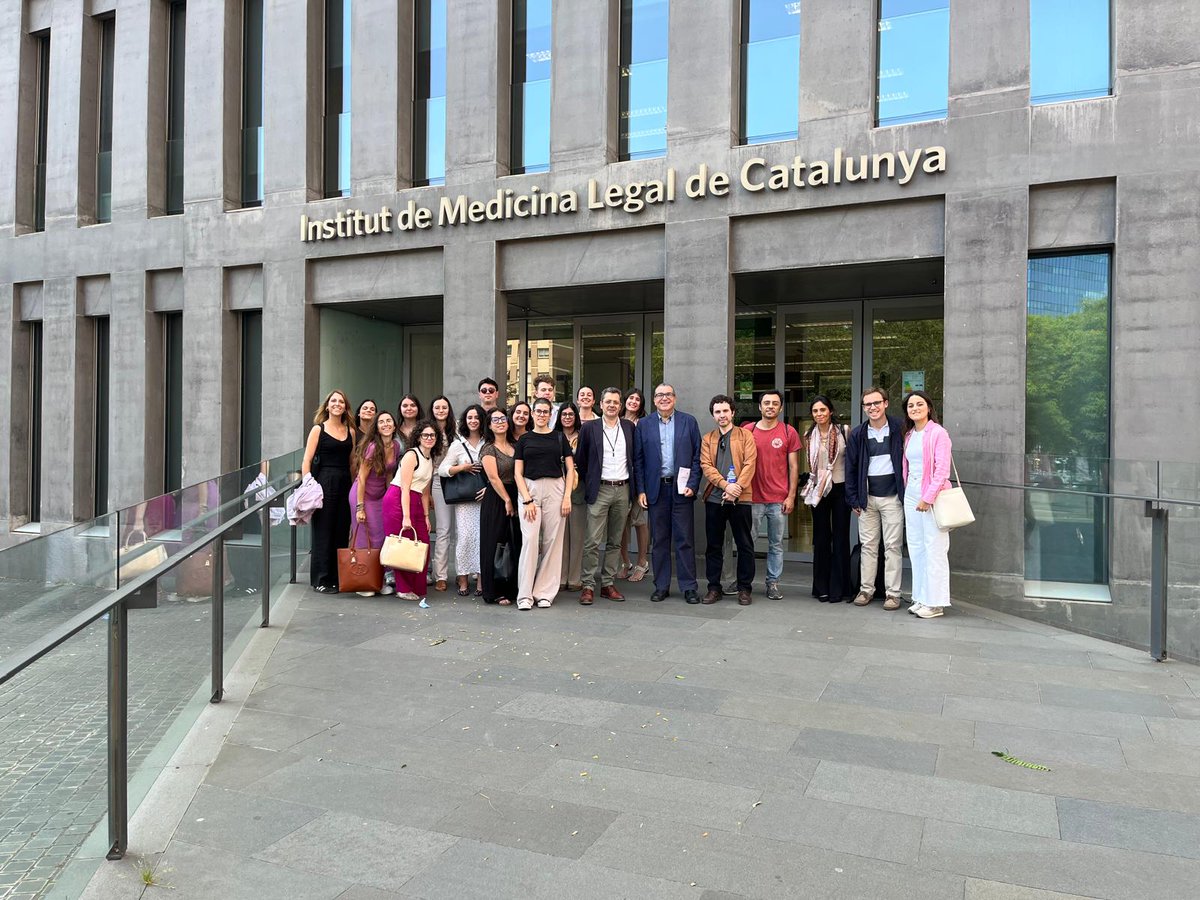 La #75Promoción avanza en sus estancias y ha conocido el funcionamiento del Institut de Medicina Legal de #Catalunya <a href="/justiciacat/">Justícia</a>, su dotación, protocolos, posibilidades y alcance y tiempos de la colaboración con los órganos judiciales