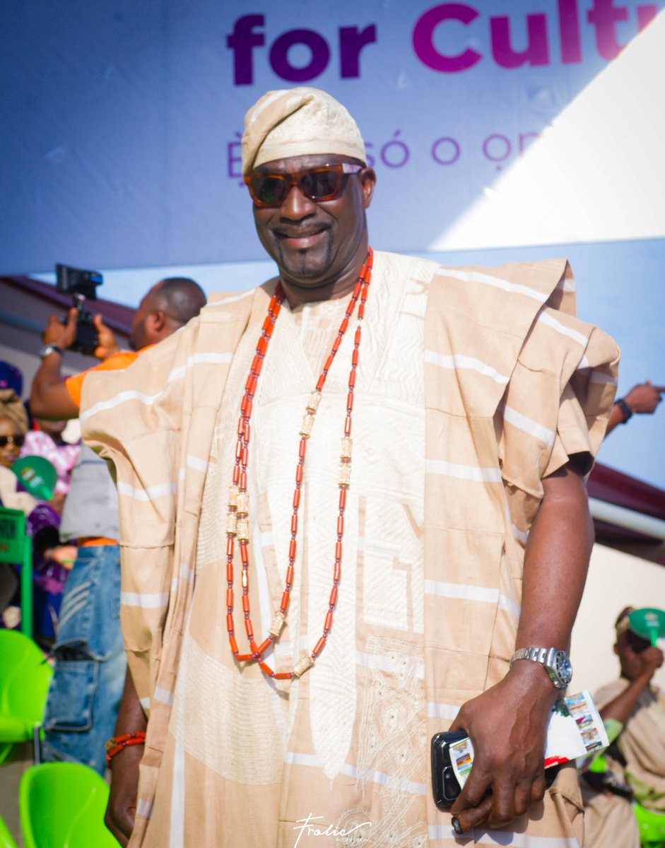 Frolicmedia's tweet photo. Royalty 👑 #OjudeOba2025 #ojudeoba https://t.co/I4c6Tuvm7A