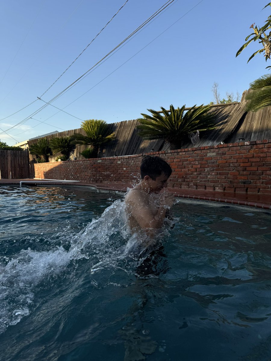 jerryx_zz's tweet photo. Summer ready ! 🌊 https://t.co/BqvBUhOCuU