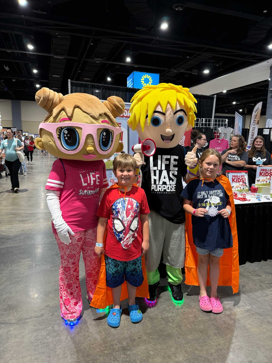 lifehaspurpose's tweet photo. Had amazing time at @HEAV's annual convention this past wknd! Loved being w/ #homeschooling families & great educational resources! Featured our new #PROLIFEKIDS curriculum set, #SheIsShe & #HeIsHe children's books+ at our 3-booth exhibit. #SchoolChoice https://t.co/BP63XpytIc https://t.co/GWtsd5946z