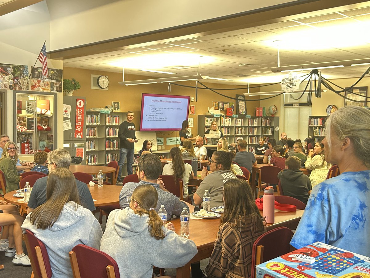 🏆 Congrats to Mountainside MS Hope Squad named 2025 #HopeSquad Middle School of the Year by #NEWESD101!

These students are building a culture of trust, connection &amp; life-saving support. One act of courage helped save a life. 💙

 #WAedu <a href="/meadschools/">Mead School District</a>