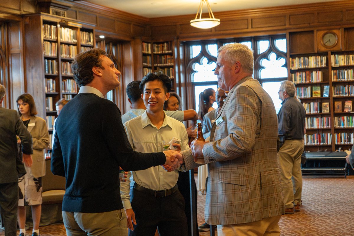 University Club Chicago tweet media