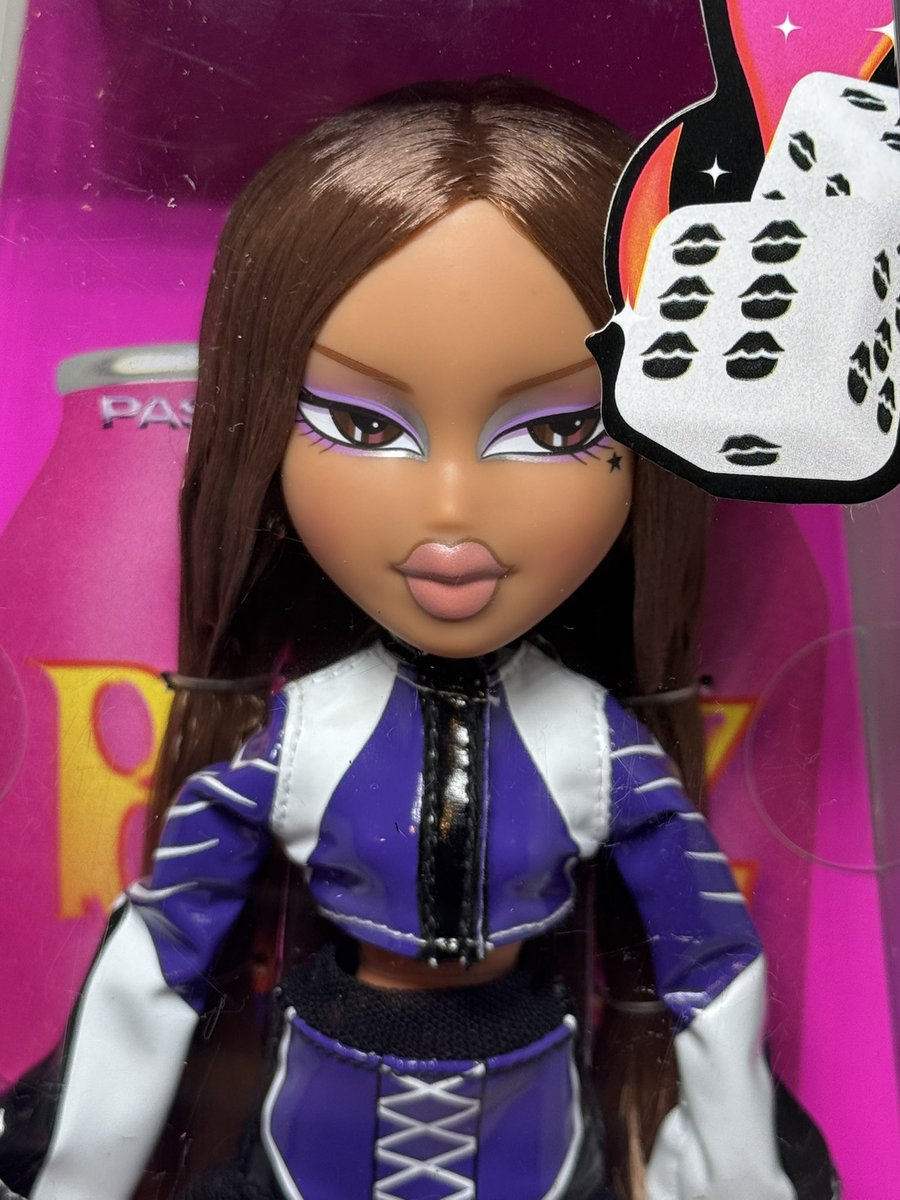 Will actually je getting her so i can give her the gradiant lips